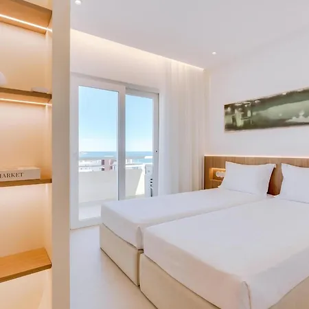 Apartment Nine Above The Sea