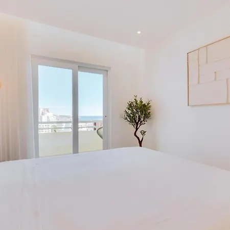 Apartment Nine Above The Sea *
